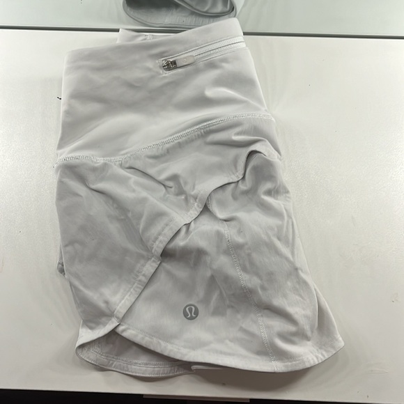 lululemon Sped Up shorts - Picture 3 of 3